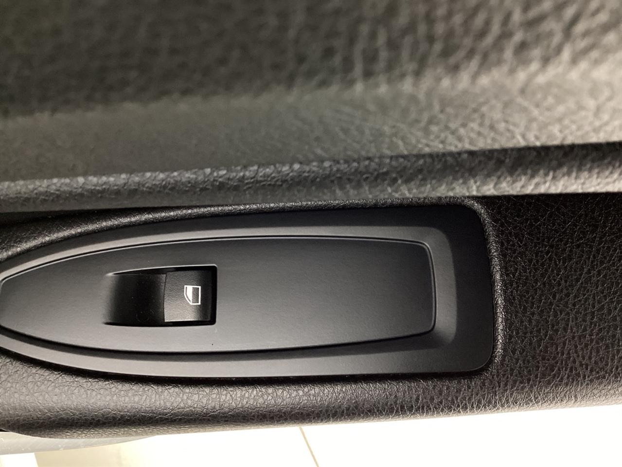 BMW 2 Series 2dr Cpe 228i xDrive AWD 2015