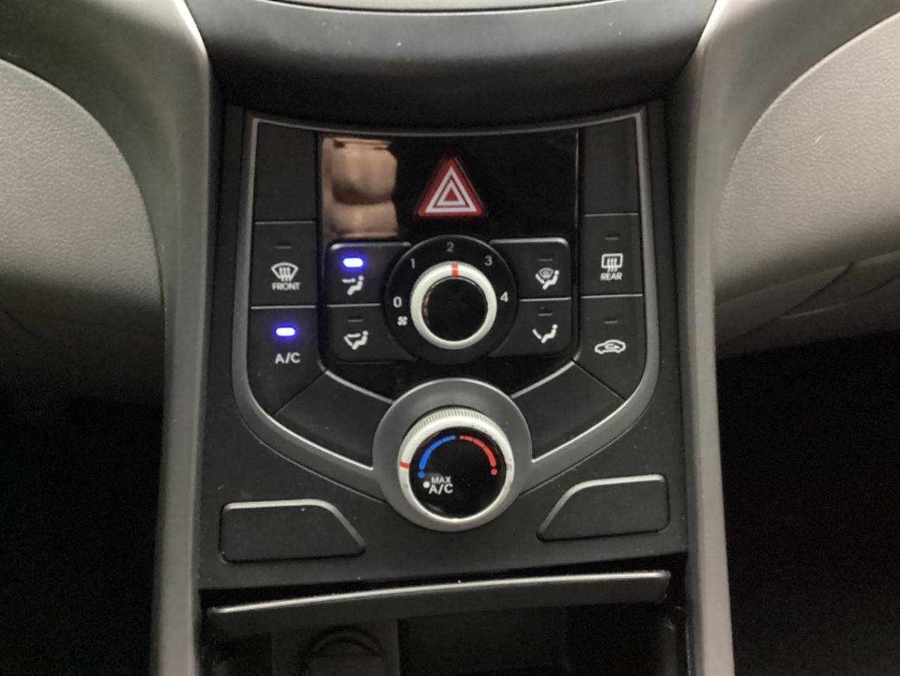 Hyundai Elantra 4dr Sdn Man SE (Ulsan Plant) 2014