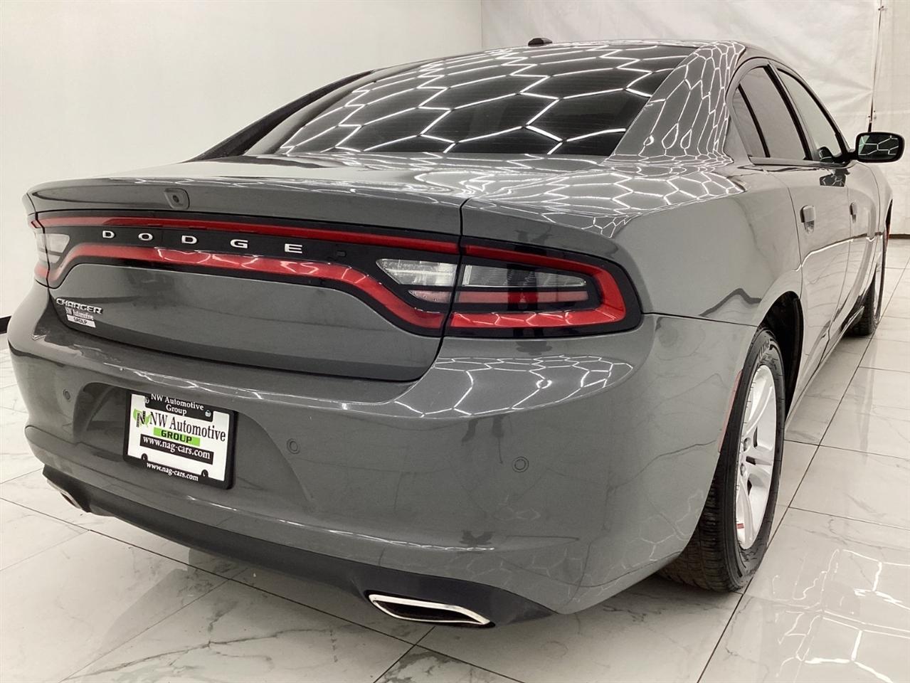 Dodge Charger SXT RWD 2019