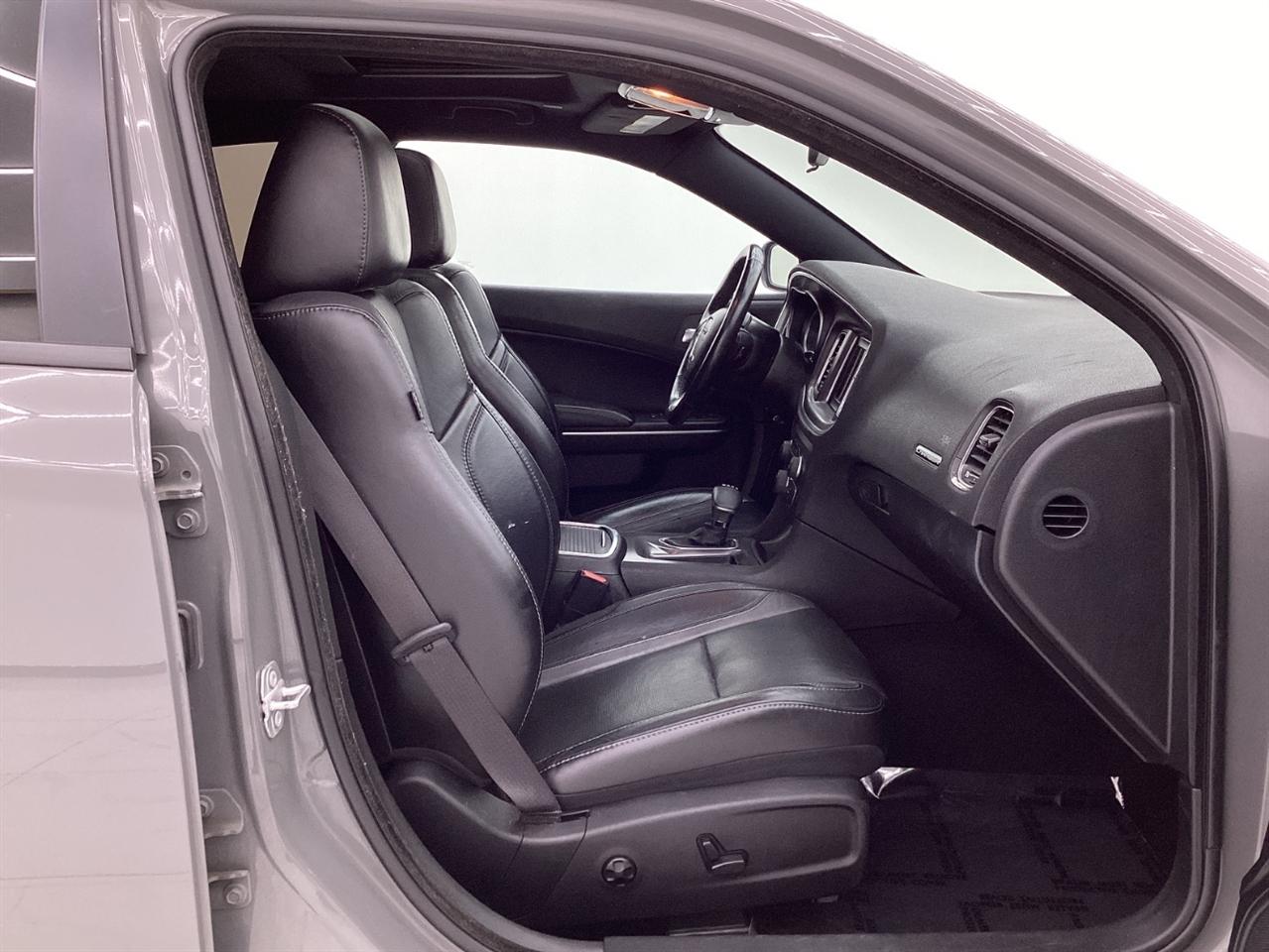 Dodge Charger SXT RWD 2019