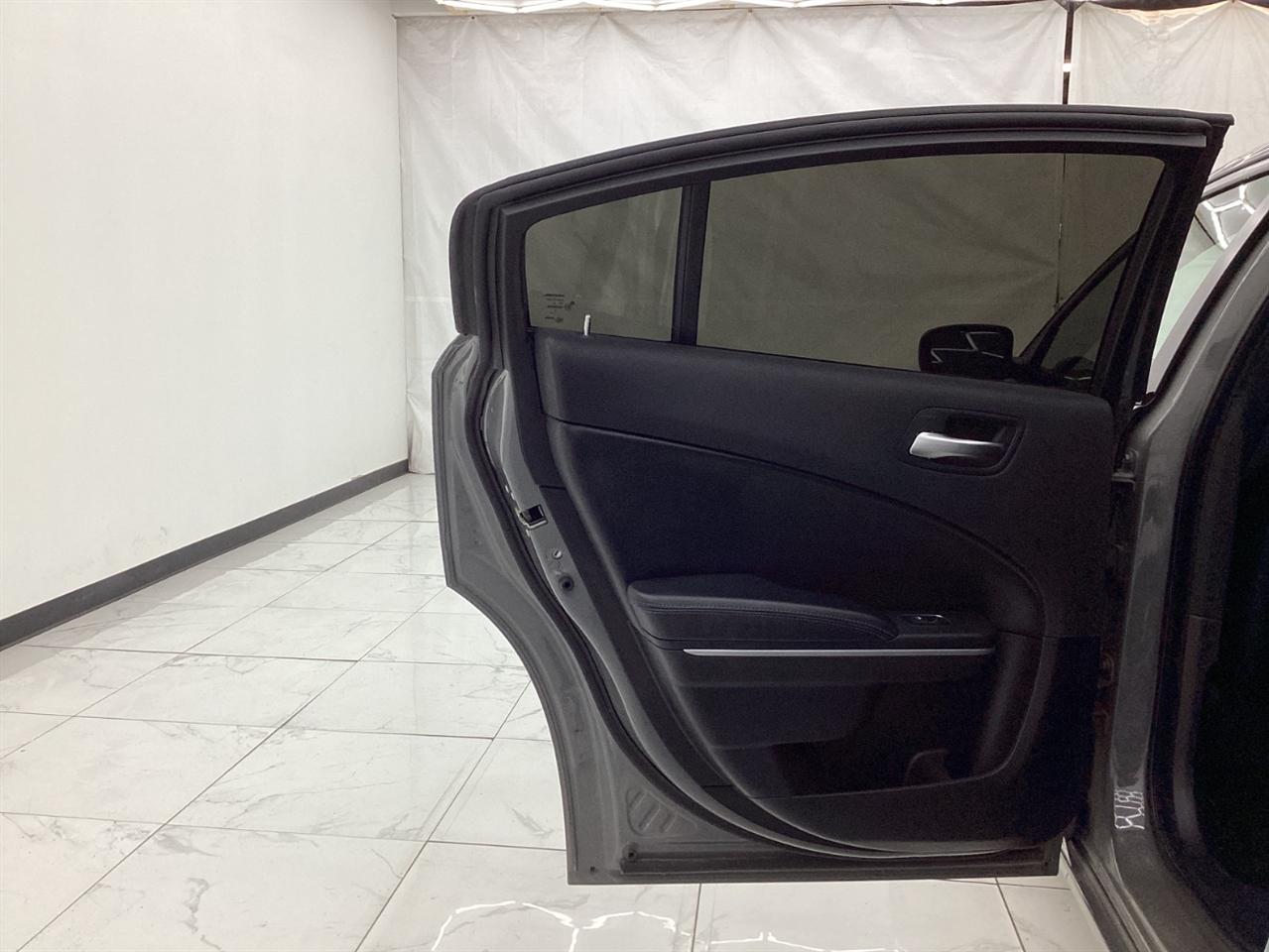 Dodge Charger SXT RWD 2019