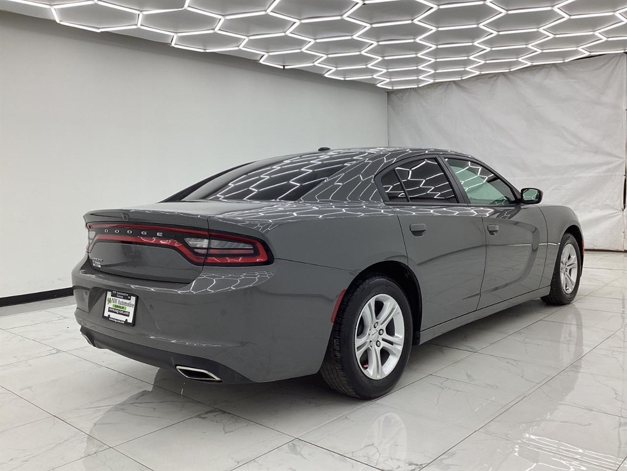 Dodge Charger SXT RWD 2019