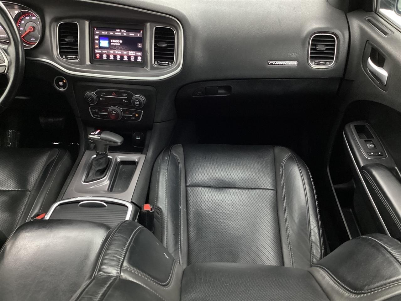 Dodge Charger SXT RWD 2019