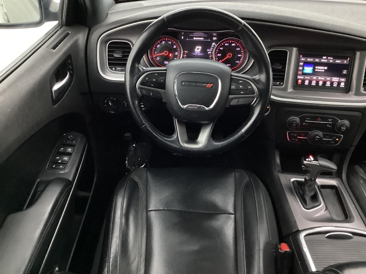 Dodge Charger SXT RWD 2019