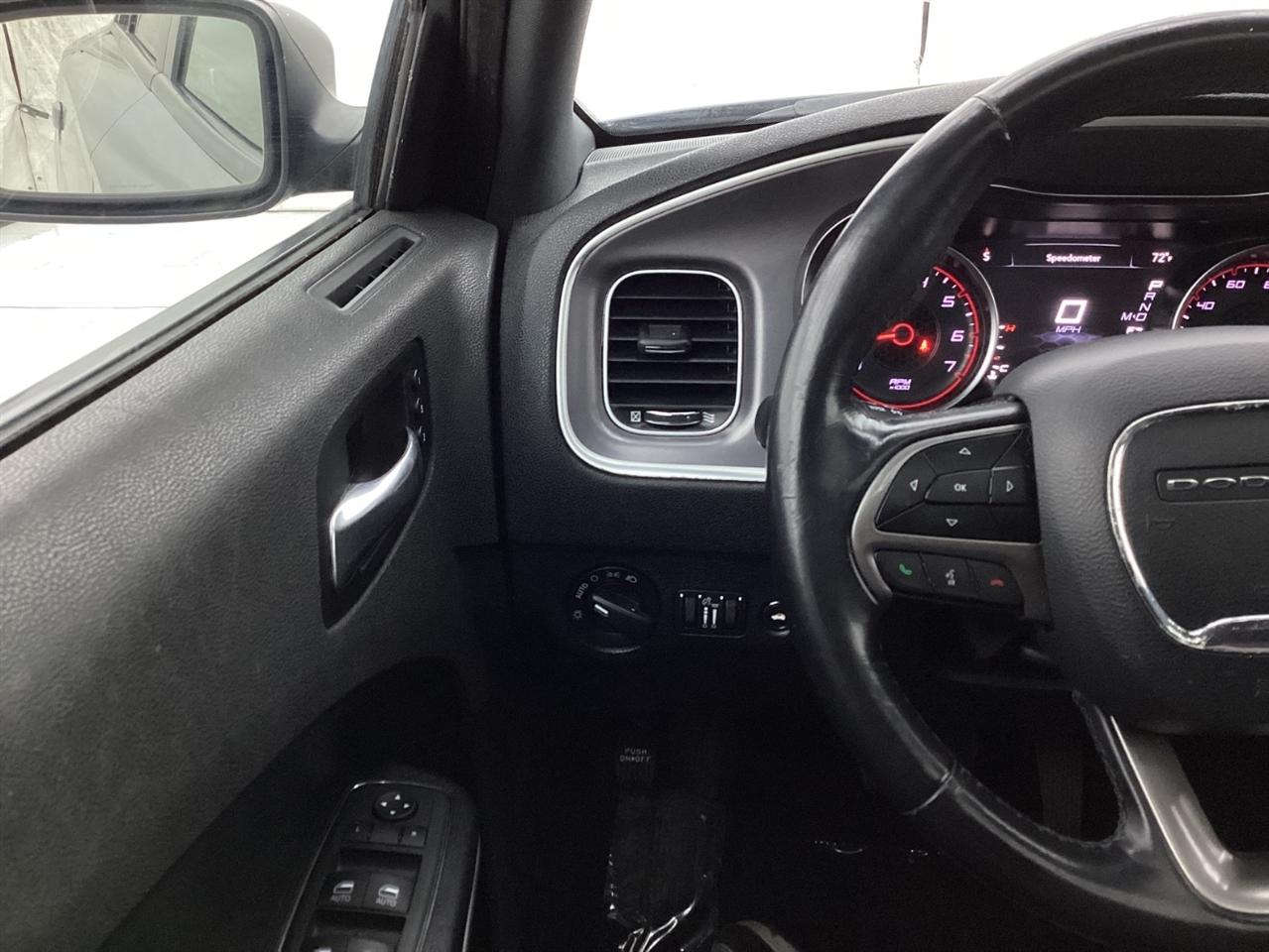Dodge Charger SXT RWD 2019