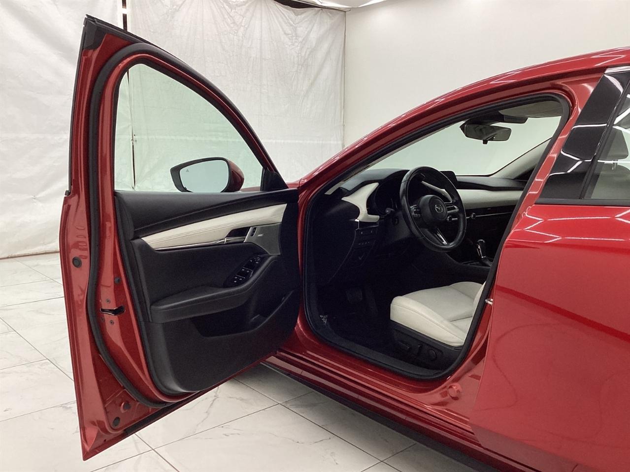 Mazda Mazda3 Sedan AWD w/Premium Pkg 2019