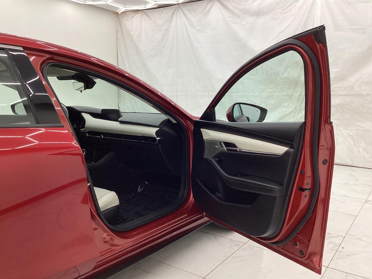 Mazda Mazda3 Sedan AWD w/Premium Pkg 2019