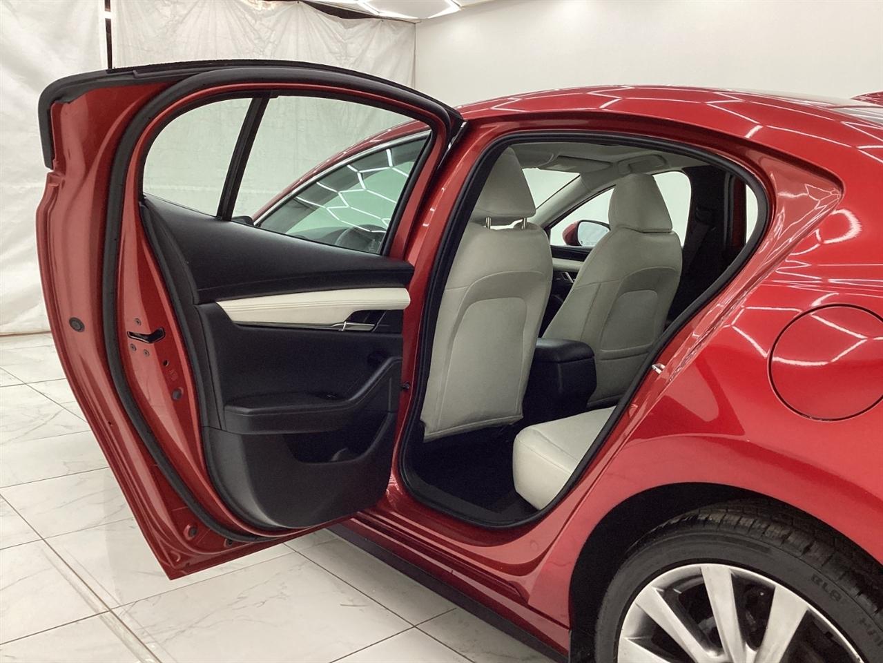 Mazda Mazda3 Sedan AWD w/Premium Pkg 2019