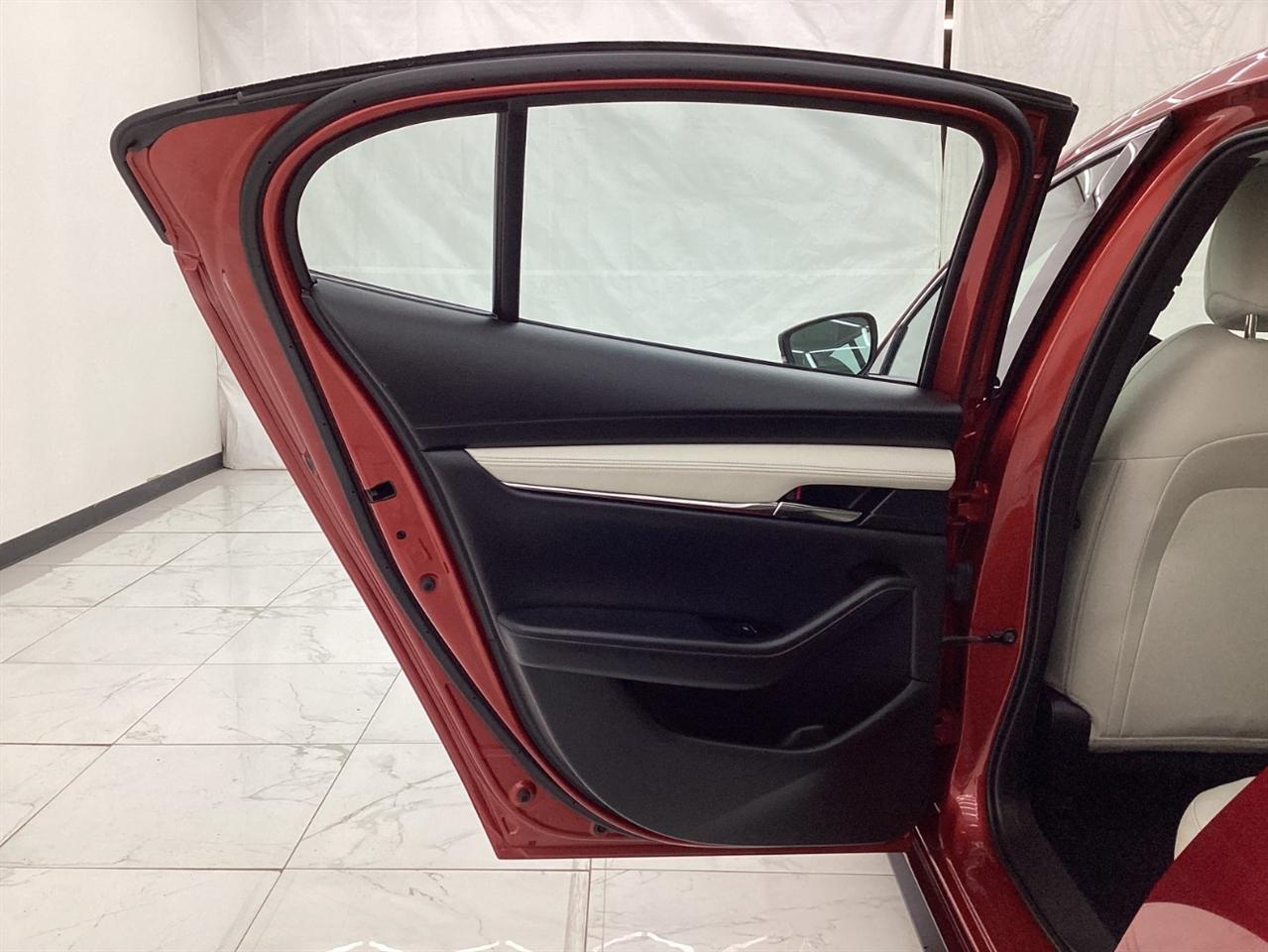 Mazda Mazda3 Sedan AWD w/Premium Pkg 2019