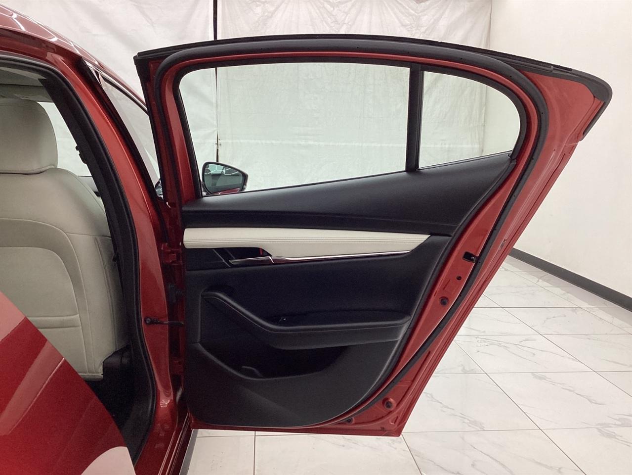 Mazda Mazda3 Sedan AWD w/Premium Pkg 2019