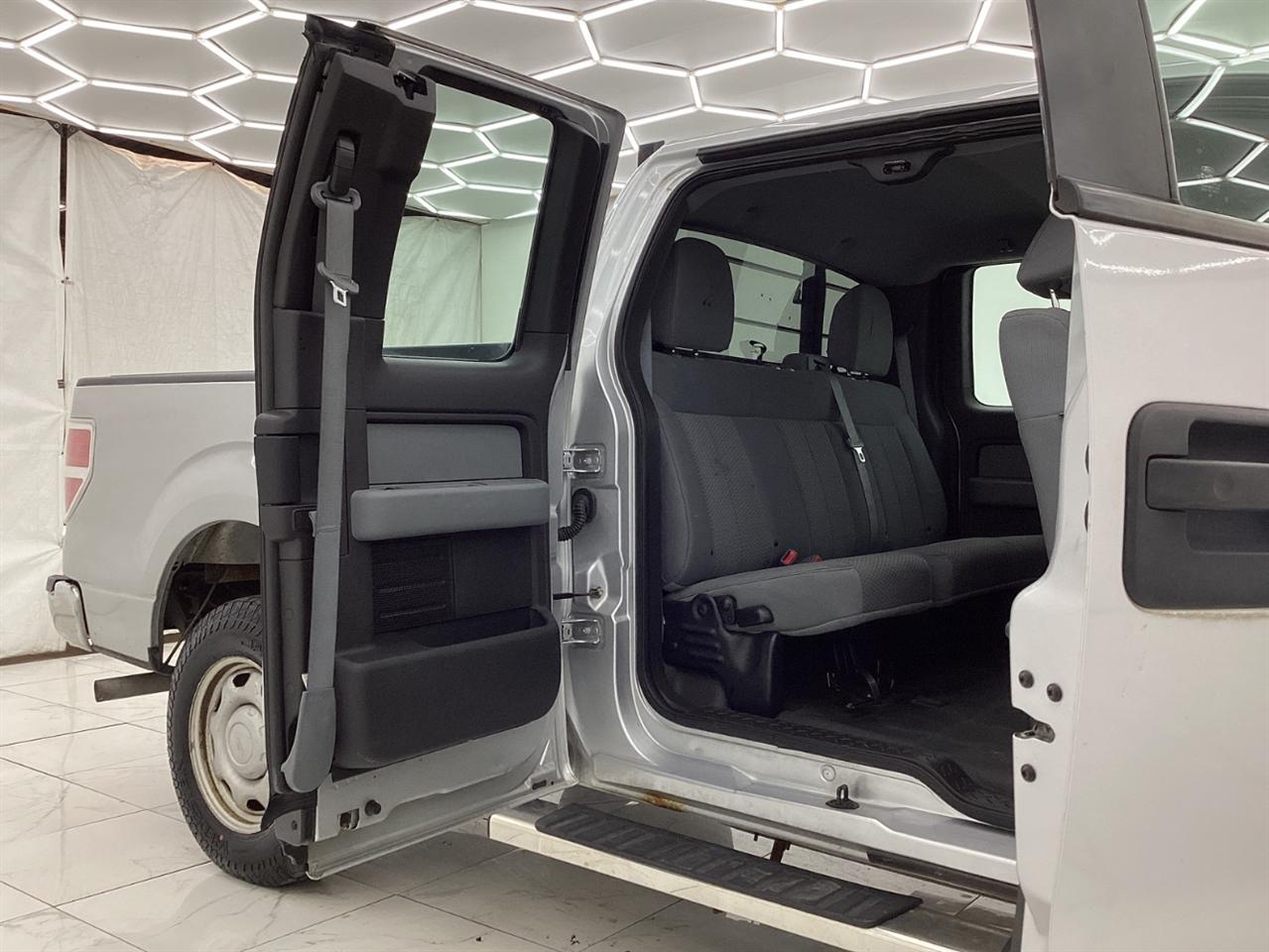 Ford 150 2WD SuperCrew 145" Platinum 2014