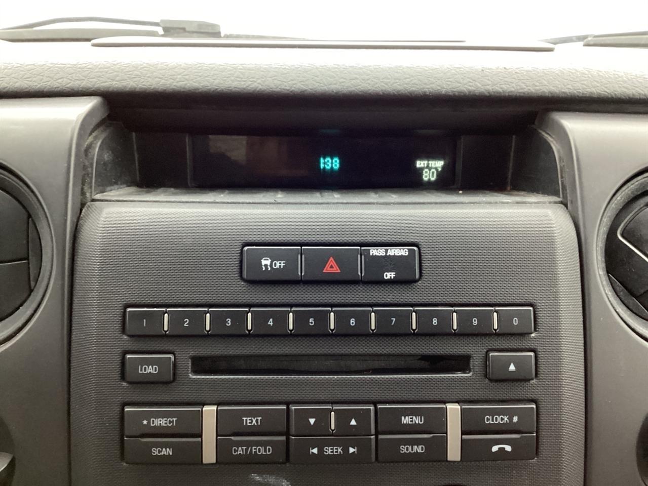 Ford 150 2WD SuperCrew 145" Platinum 2014