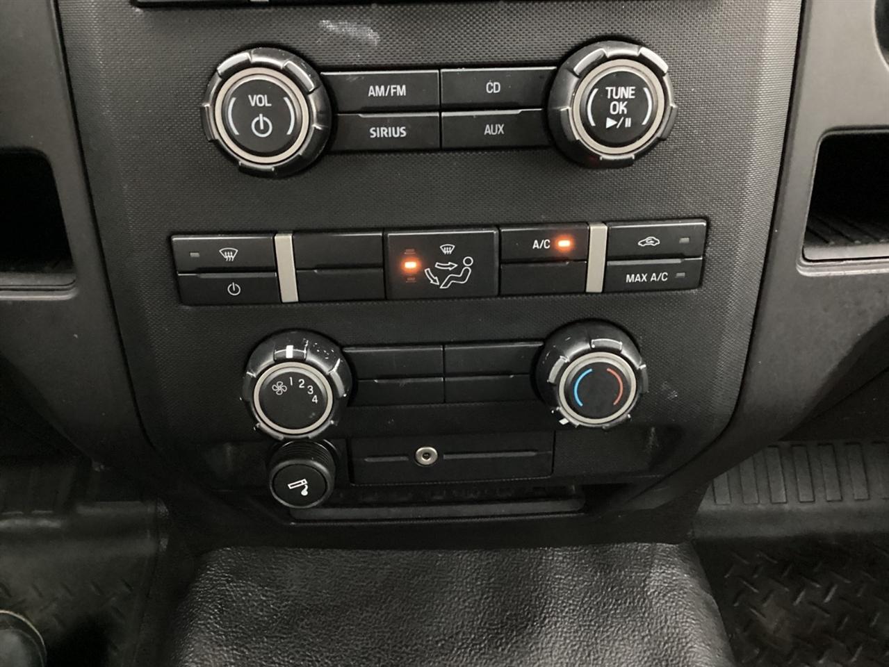 Ford 150 2WD SuperCrew 145" Platinum 2014