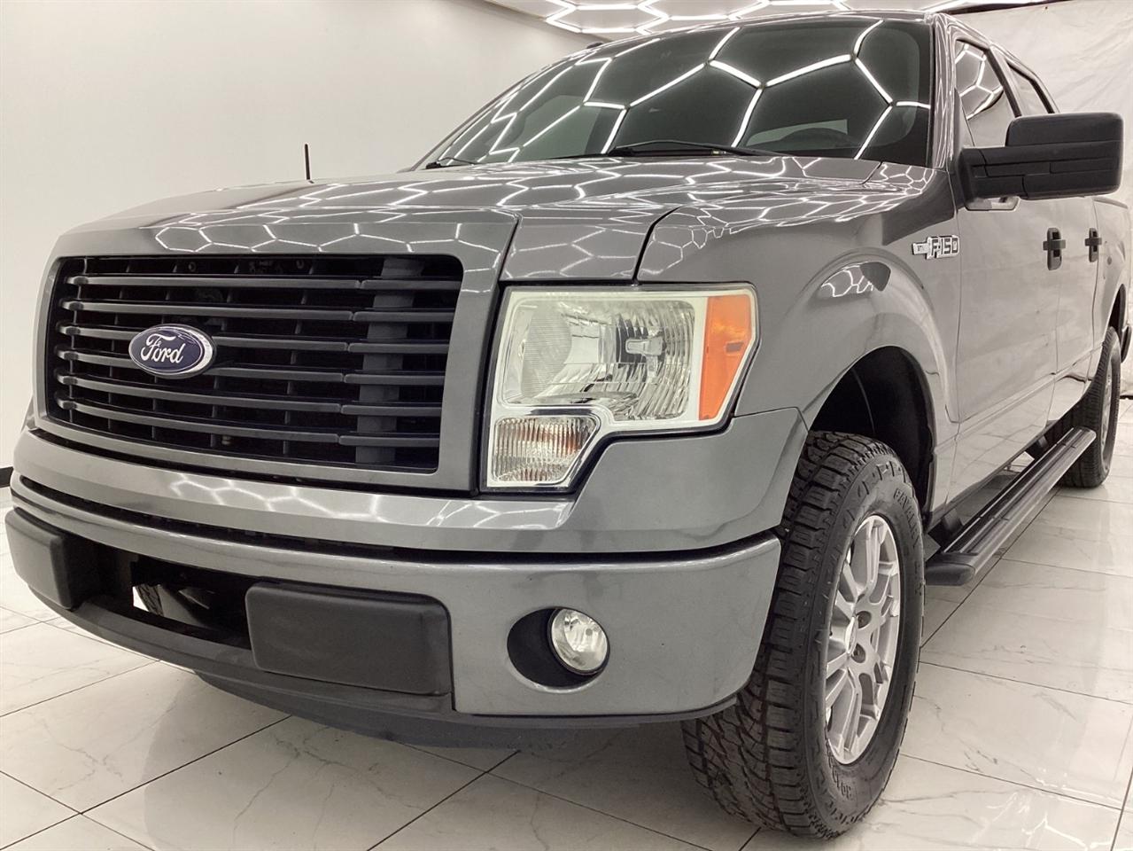 Ford 150 2WD SuperCrew 145" Platinum 2014