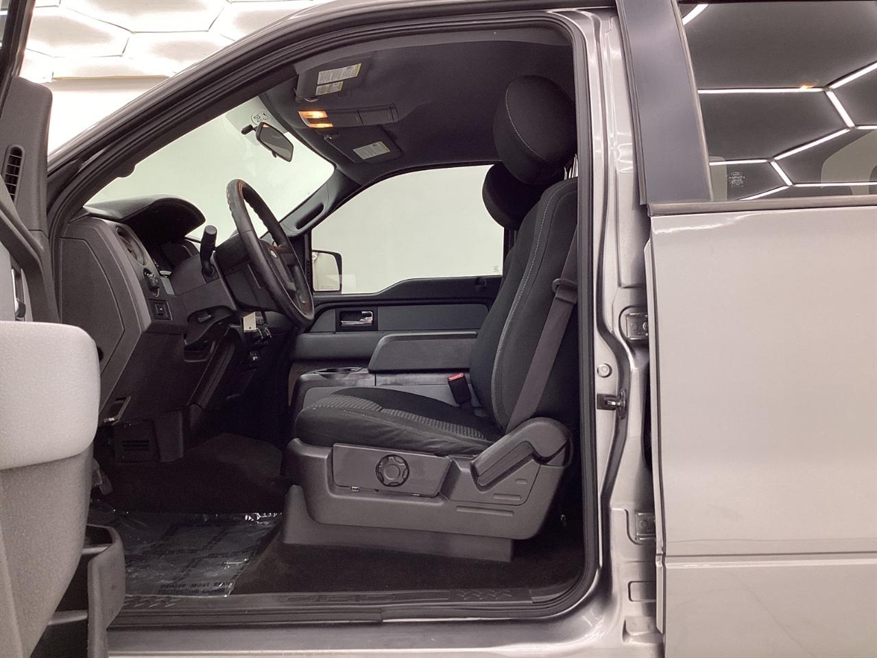 Ford 150 2WD SuperCrew 145" Platinum 2014