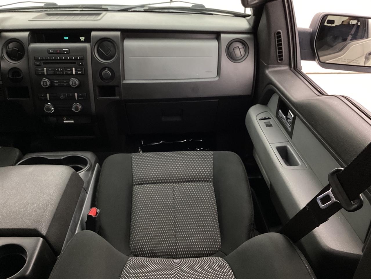 Ford 150 2WD SuperCrew 145" Platinum 2014