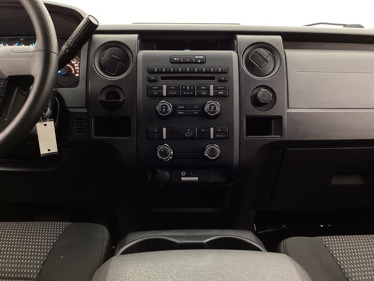 Ford 150 2WD SuperCrew 145" Platinum 2014
