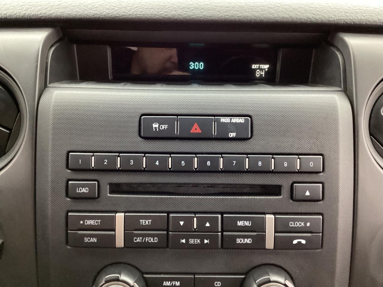 Ford 150 2WD SuperCrew 145" Platinum 2014