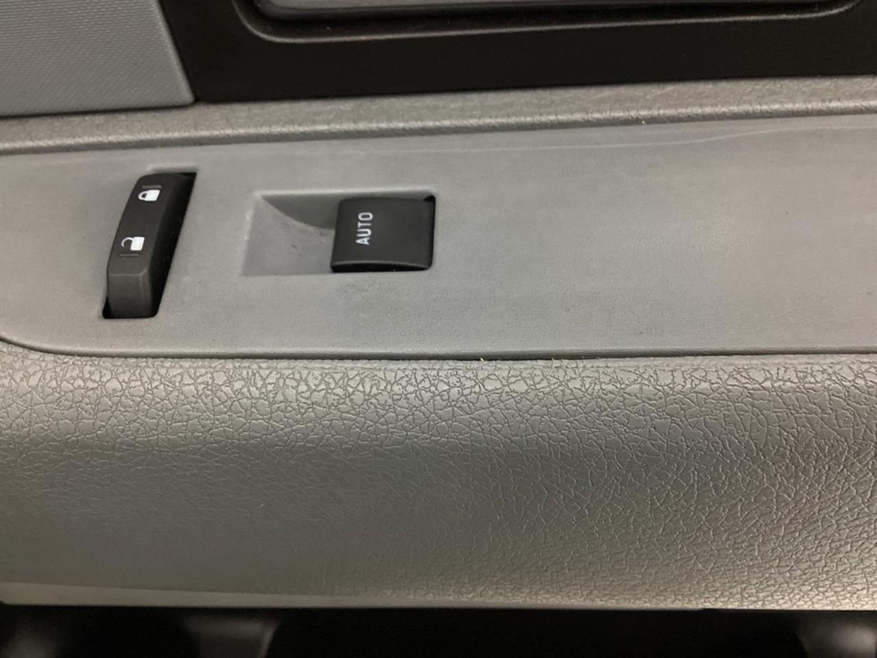 Ford 150 2WD SuperCrew 145" Platinum 2014