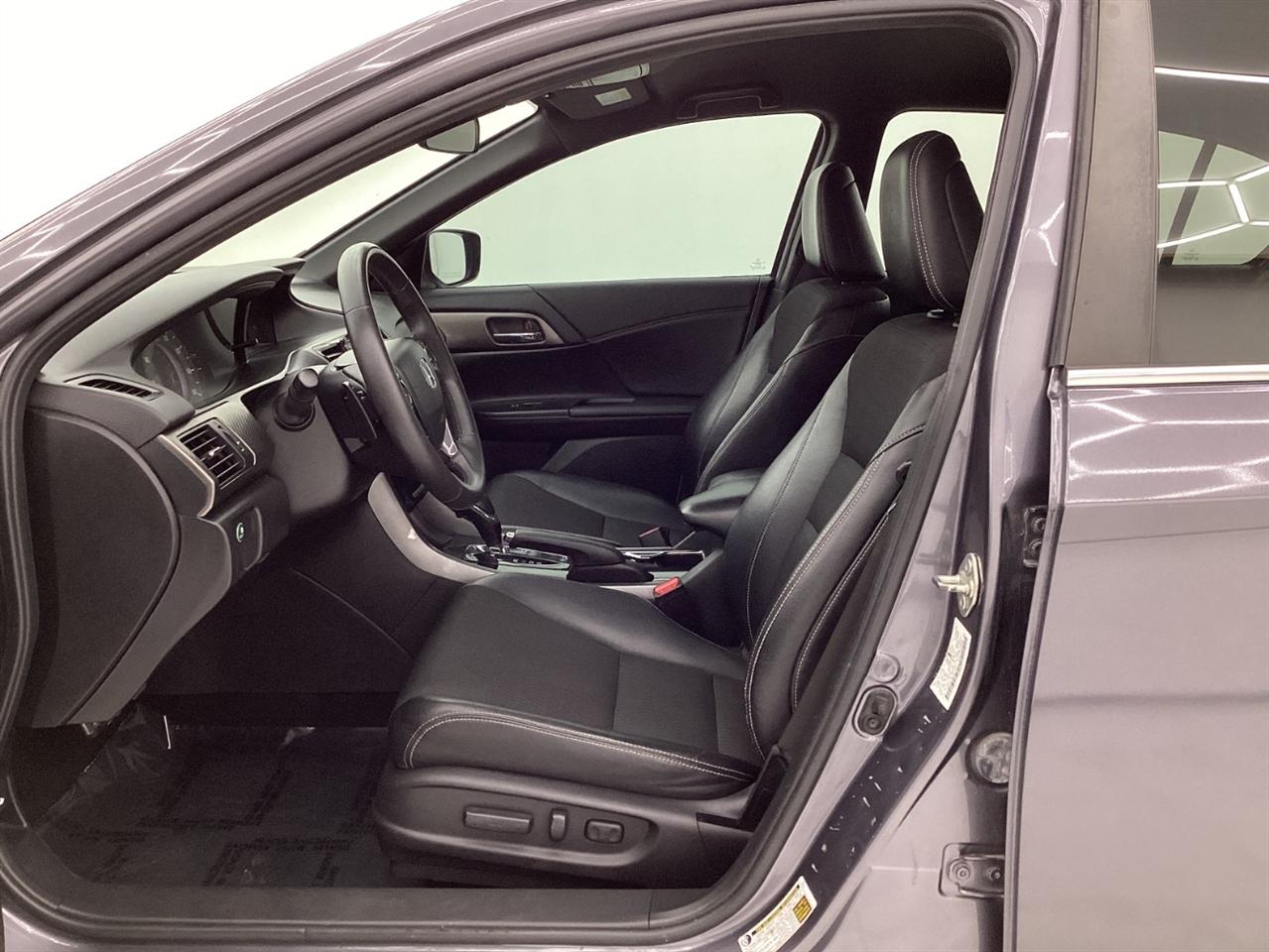 Honda Accord 4dr I4 CVT Sport 2016