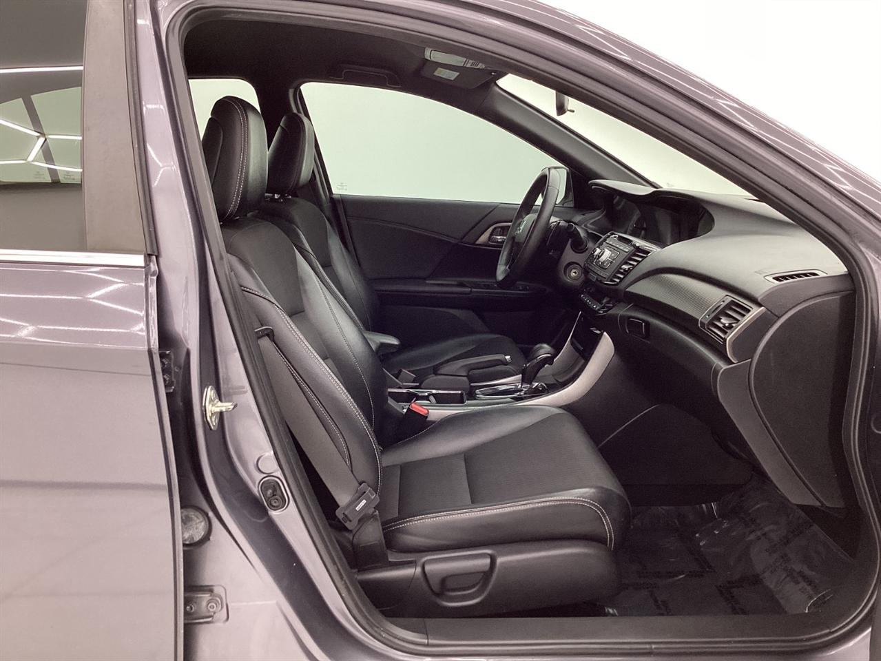 Honda Accord 4dr I4 CVT Sport 2016