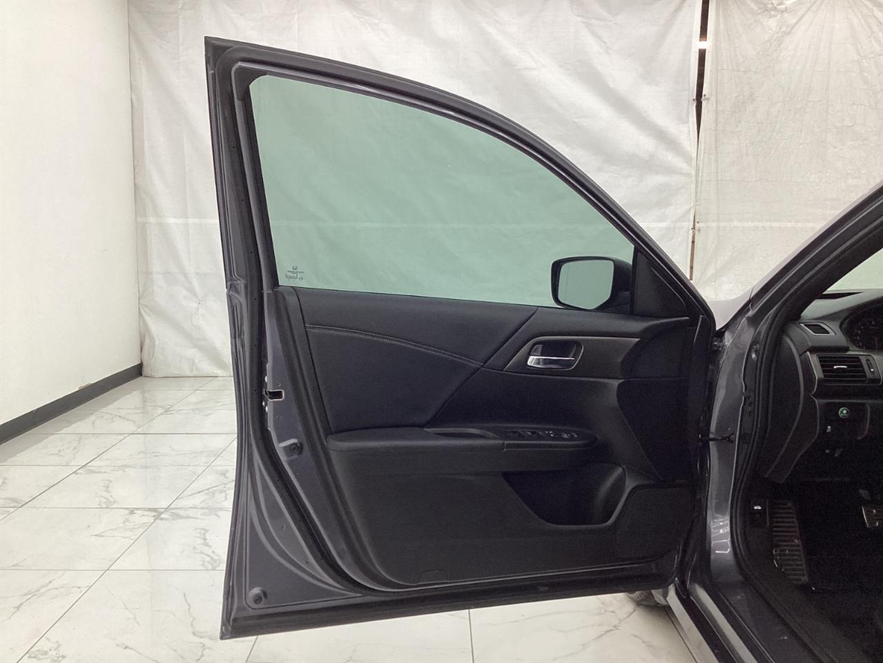 Honda Accord 4dr I4 CVT Sport 2016