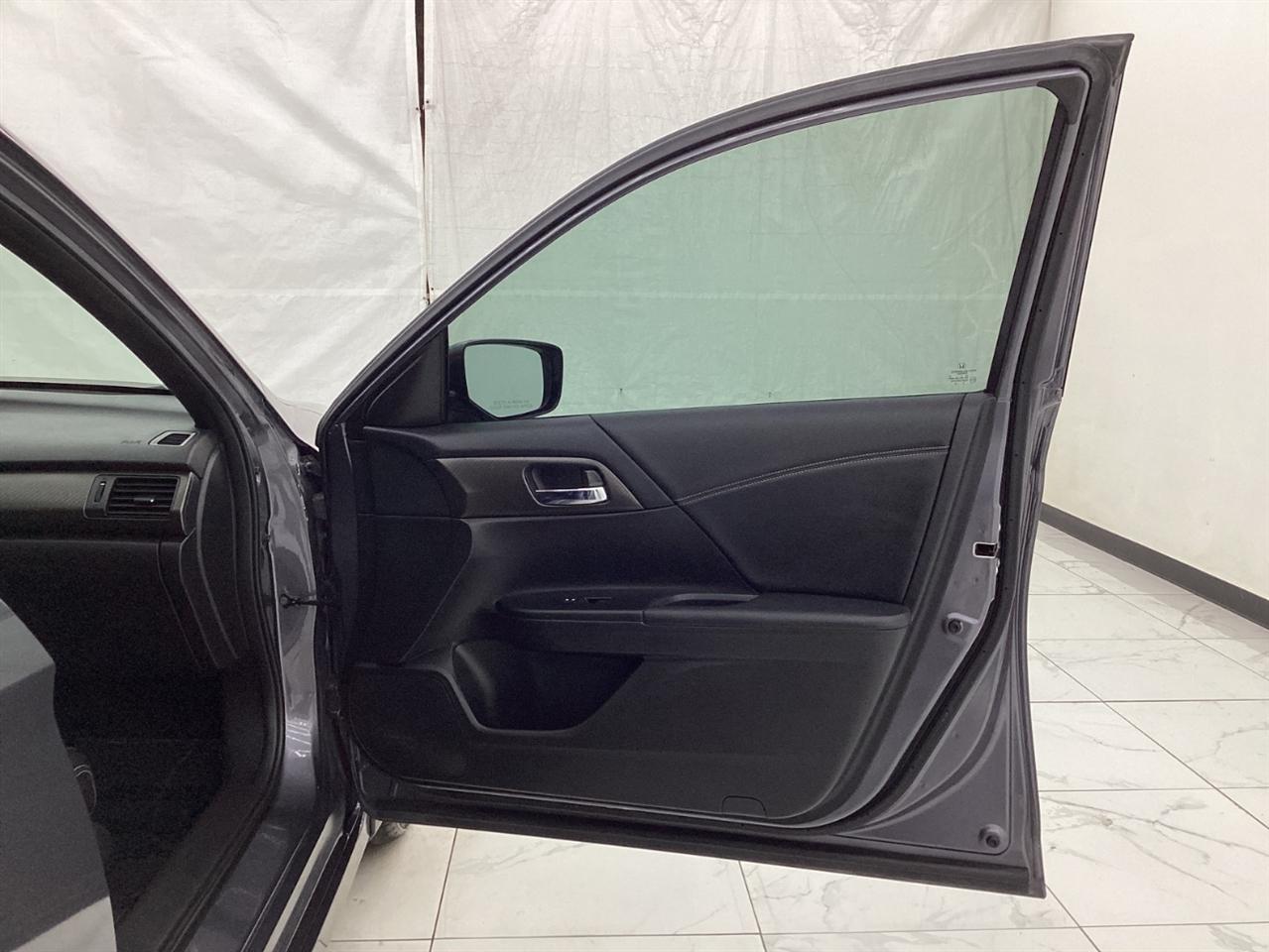 Honda Accord 4dr I4 CVT Sport 2016