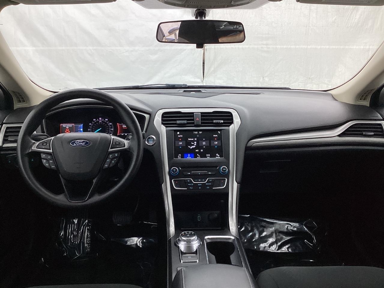 Ford Fusion SE FWD 2018