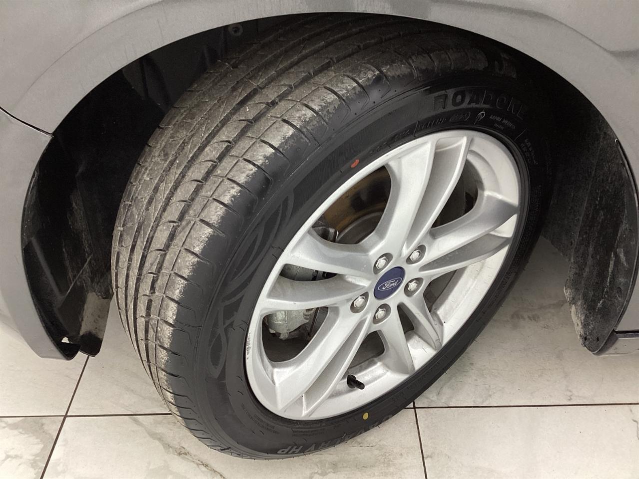 Ford Fusion SE FWD 2018