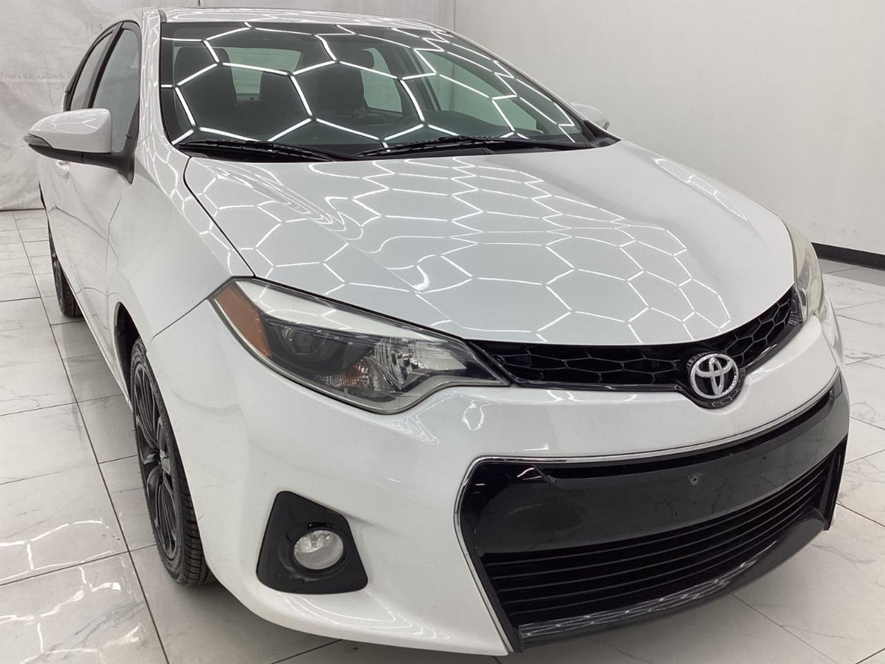 Toyota Corolla 4dr Sdn CVT LE Premium (Natl) 2014
