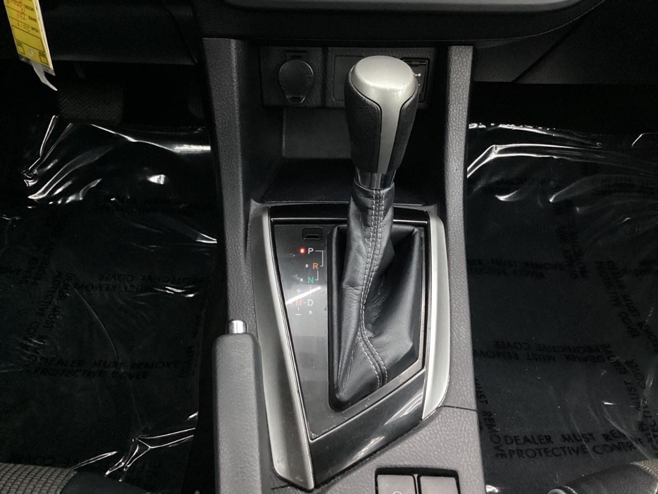 Toyota Corolla 4dr Sdn CVT LE Premium (Natl) 2014