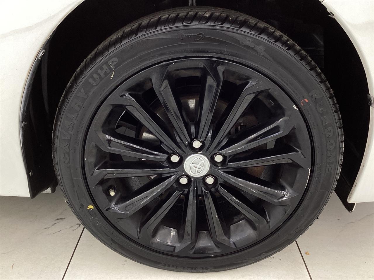 Toyota Corolla 4dr Sdn CVT LE Premium (Natl) 2014