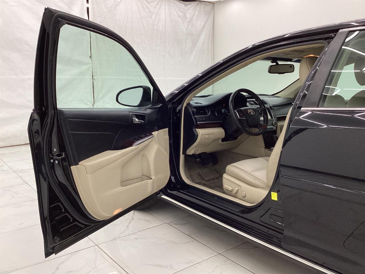 Toyota Camry 2014.5 4dr Sdn V6 Auto XLE (Natl) 2014