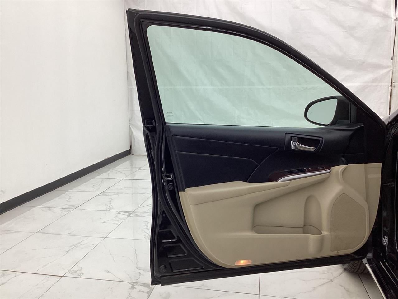 Toyota Camry 2014.5 4dr Sdn V6 Auto XLE (Natl) 2014