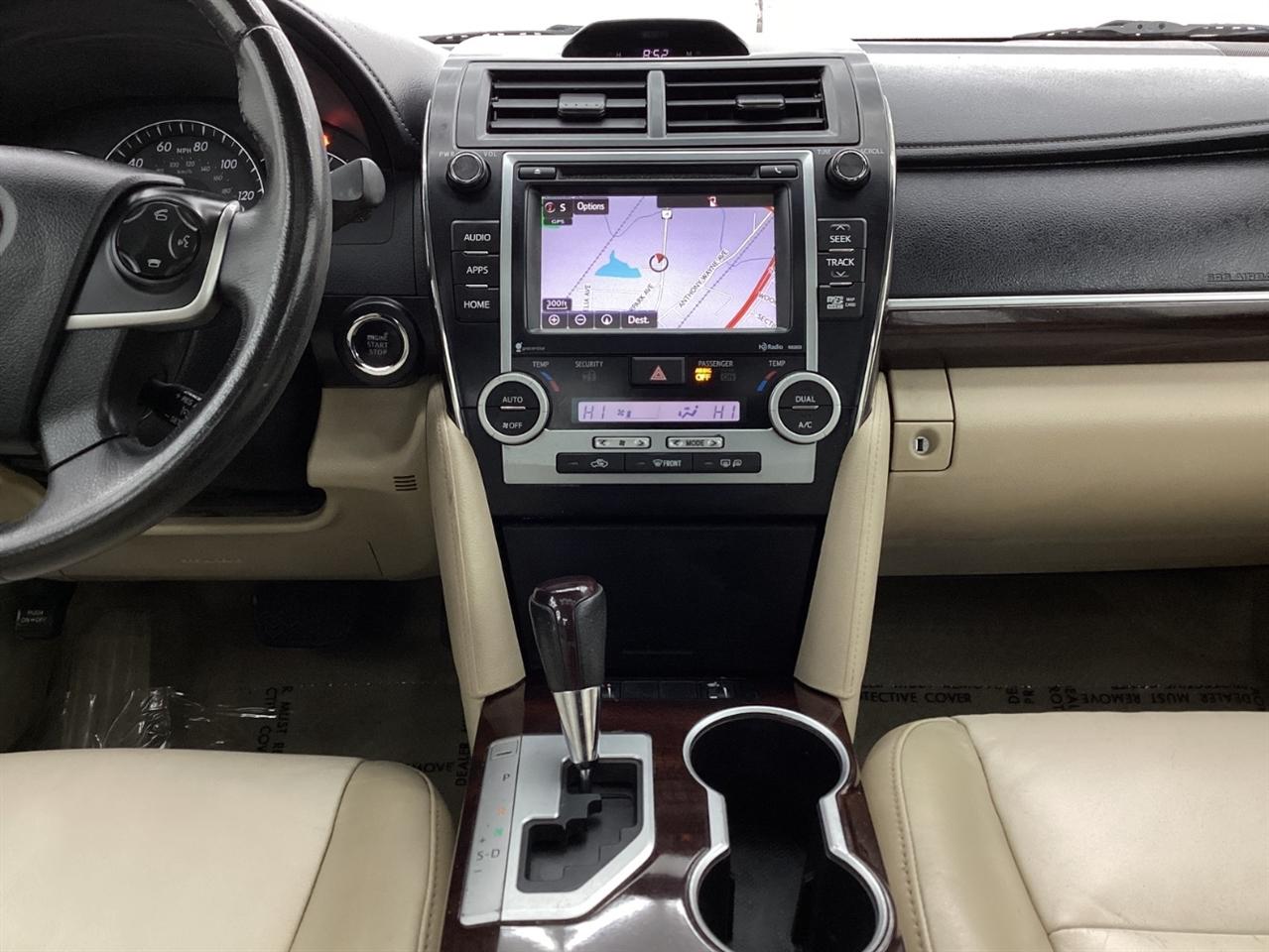 Toyota Camry 2014.5 4dr Sdn V6 Auto XLE (Natl) 2014