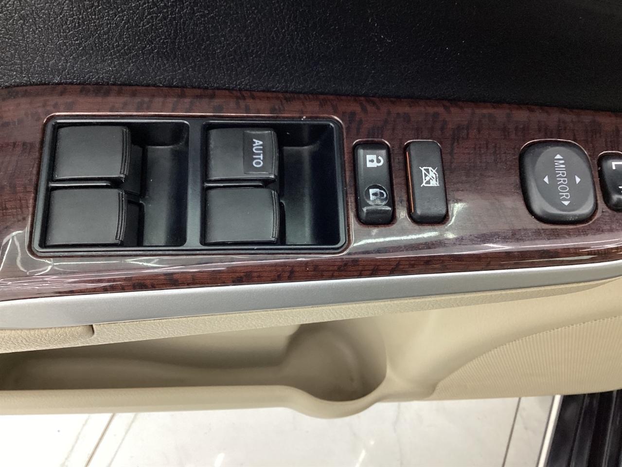 Toyota Camry 2014.5 4dr Sdn V6 Auto XLE (Natl) 2014