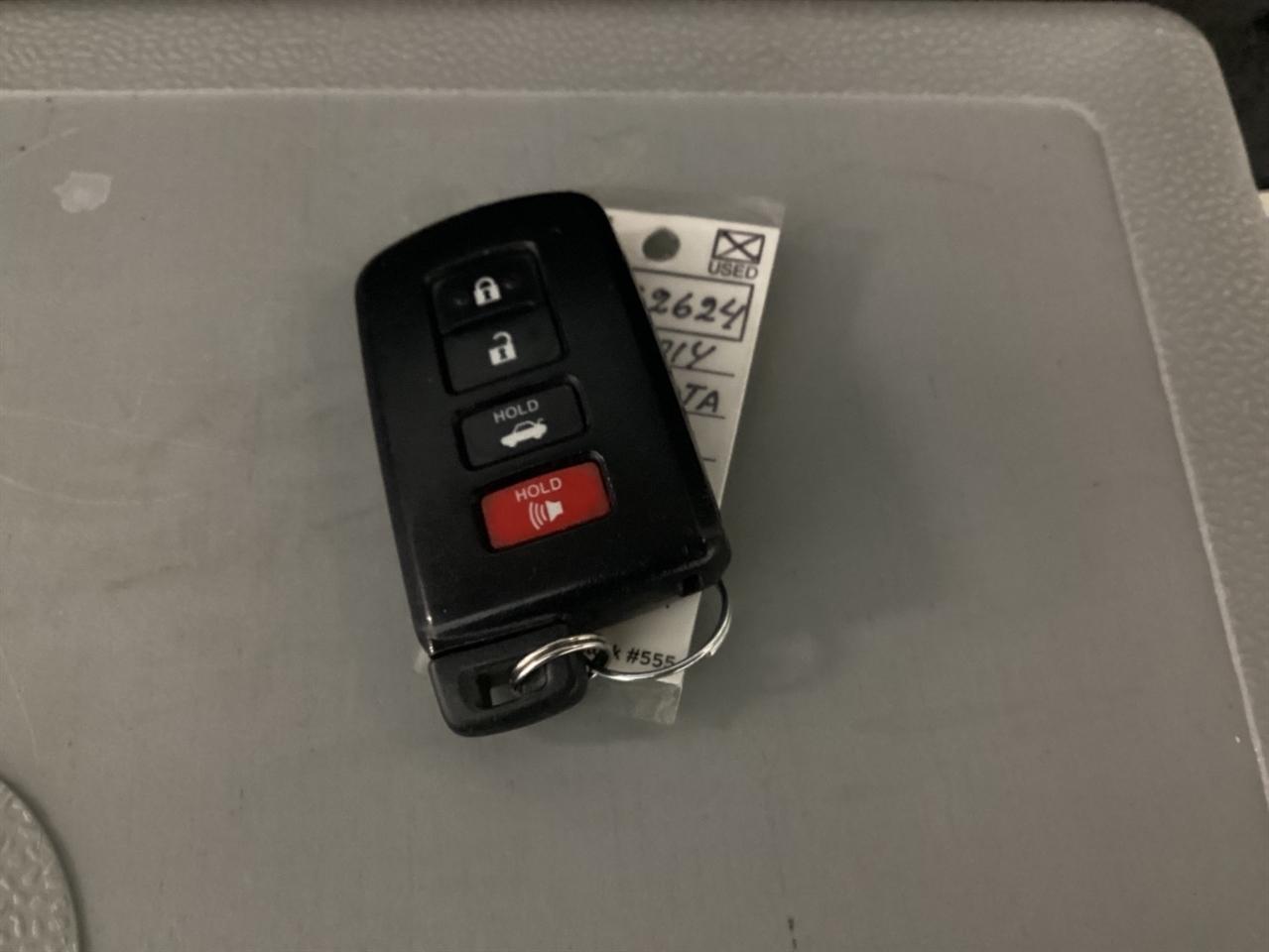 Toyota Camry 2014.5 4dr Sdn V6 Auto XLE (Natl) 2014