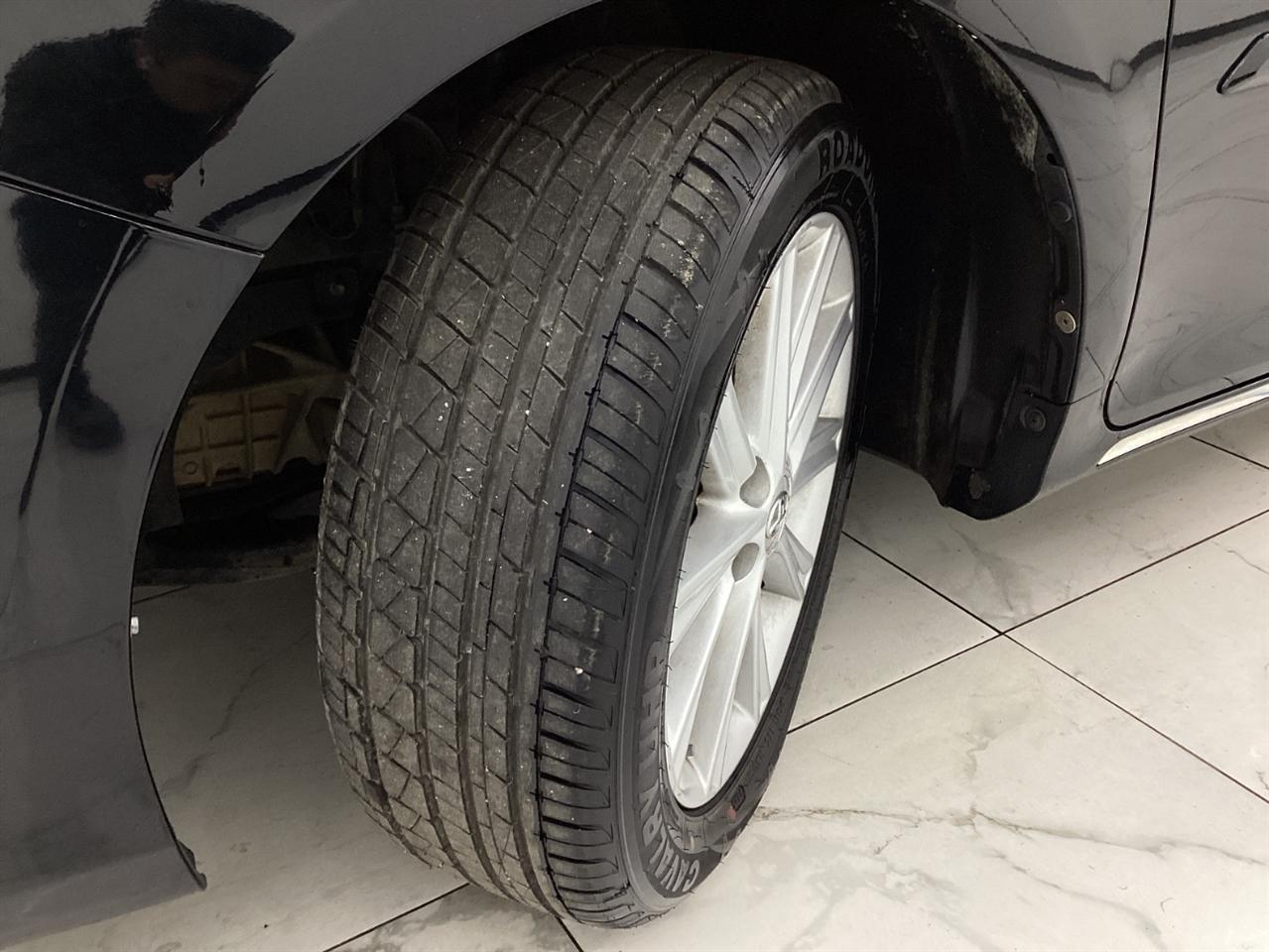 Toyota Camry 2014.5 4dr Sdn V6 Auto XLE (Natl) 2014