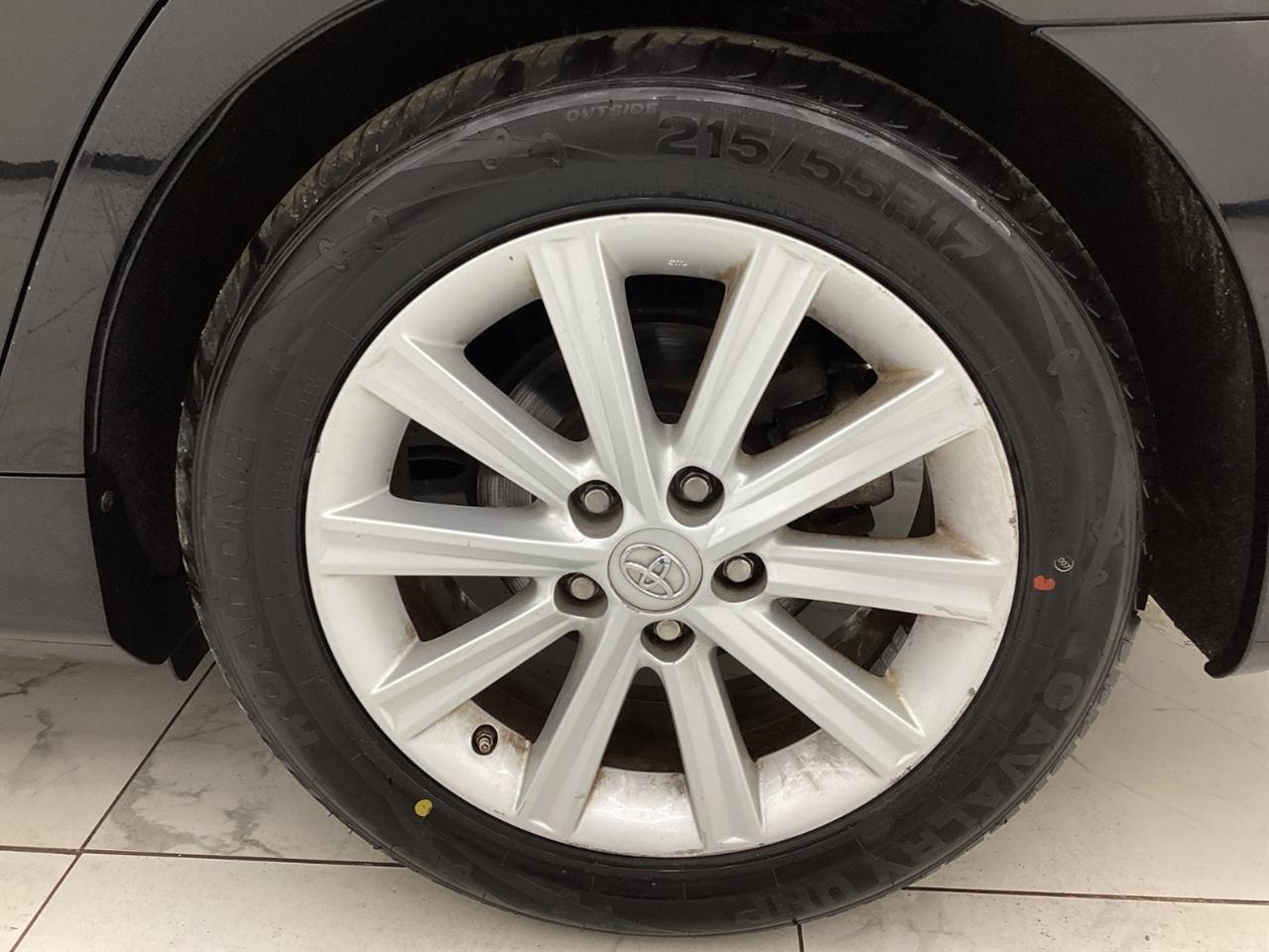 Toyota Camry 2014.5 4dr Sdn V6 Auto XLE (Natl) 2014