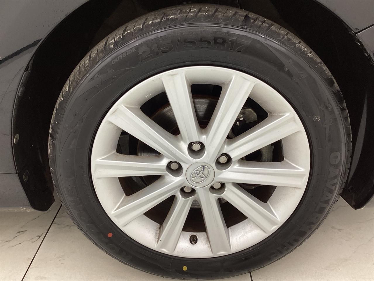 Toyota Camry 2014.5 4dr Sdn V6 Auto XLE (Natl) 2014