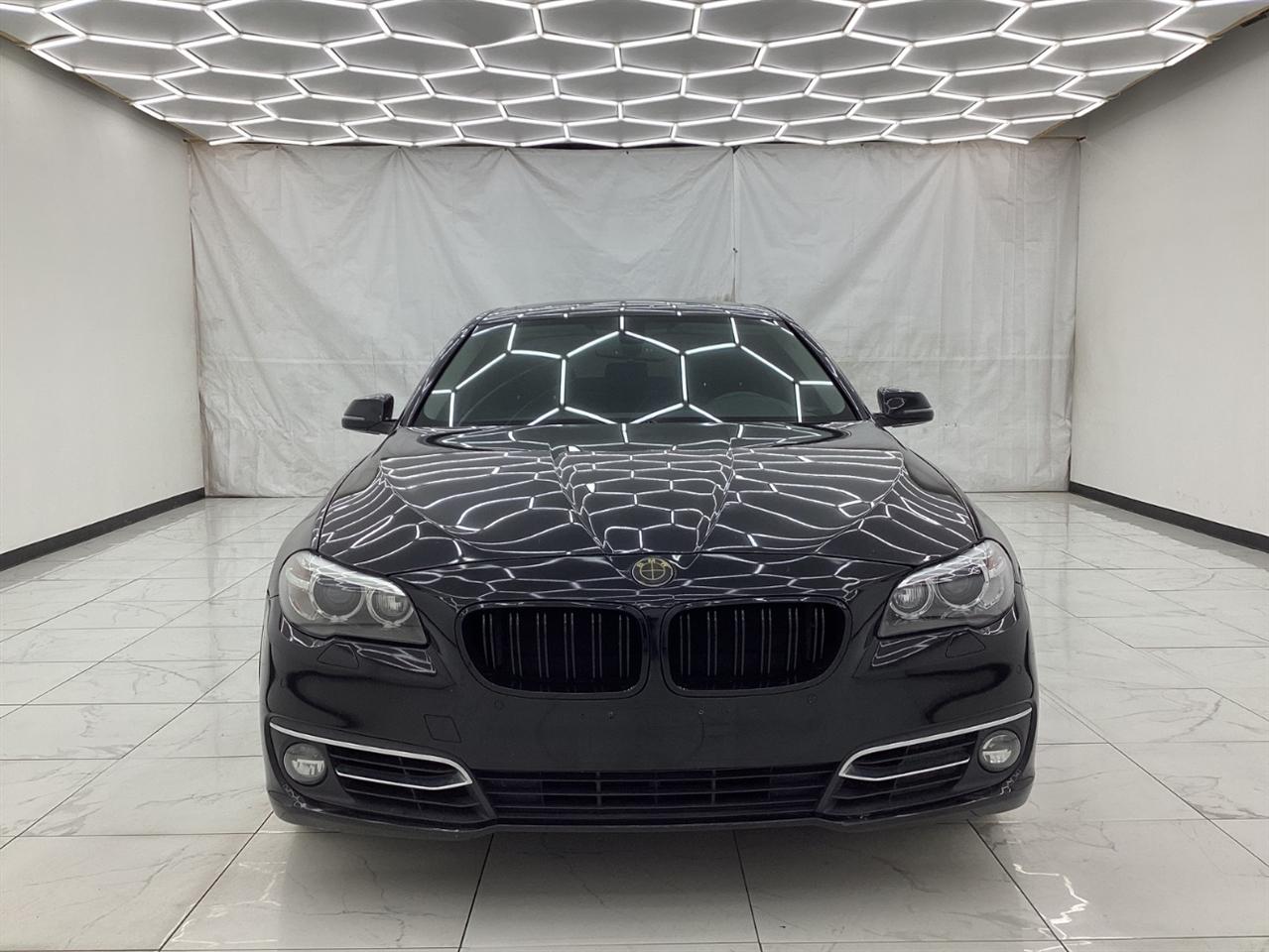 BMW 5 Series 4dr Sdn 528i xDrive AWD 2015