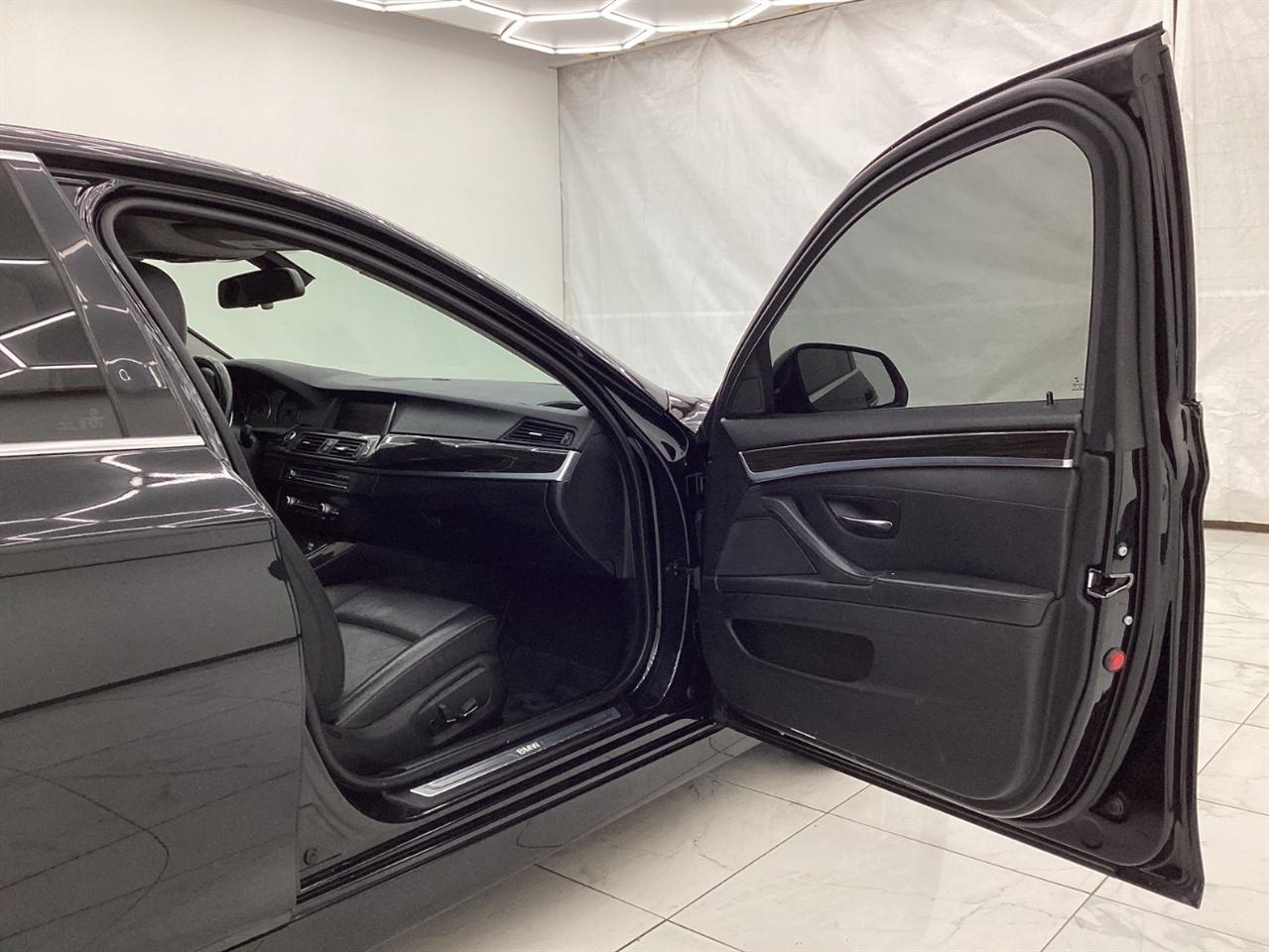 BMW 5 Series 4dr Sdn 528i xDrive AWD 2015