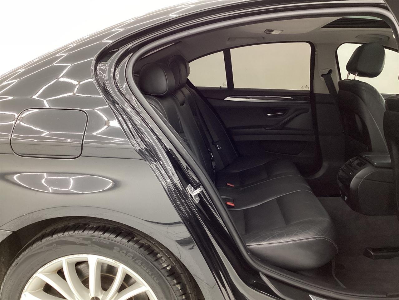 BMW 5 Series 4dr Sdn 528i xDrive AWD 2015