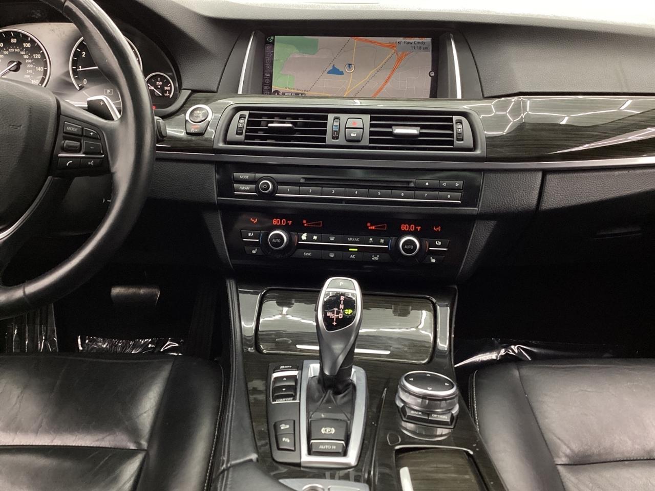 BMW 5 Series 4dr Sdn 528i xDrive AWD 2015