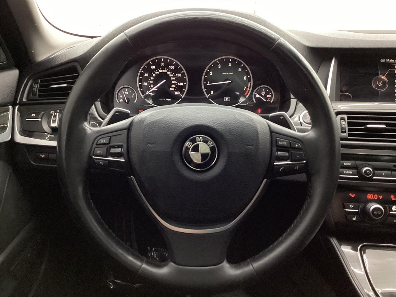 BMW 5 Series 4dr Sdn 528i xDrive AWD 2015