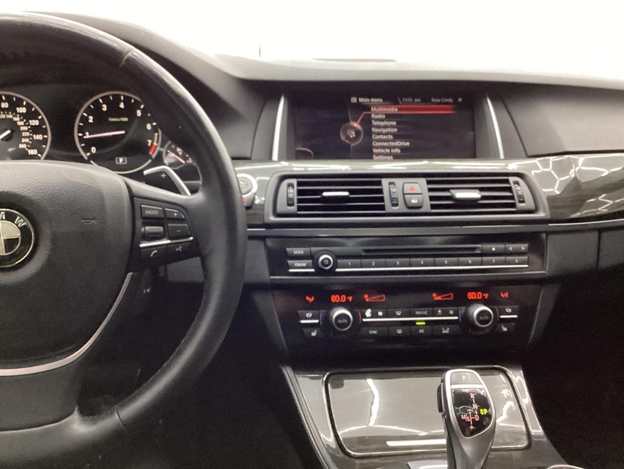 BMW 5 Series 4dr Sdn 528i xDrive AWD 2015