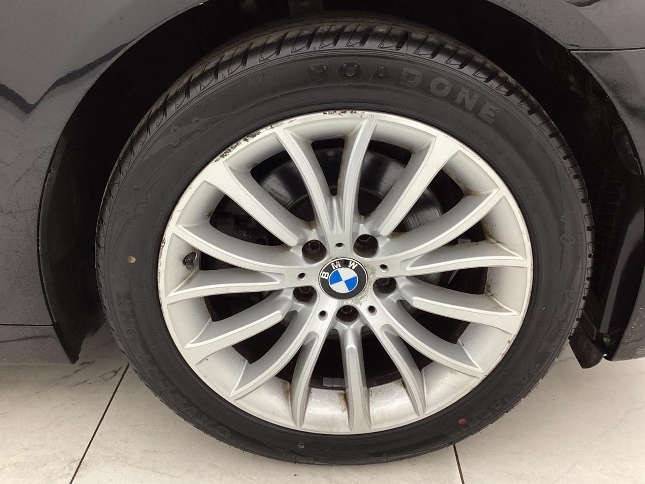 BMW 5 Series 4dr Sdn 528i xDrive AWD 2015
