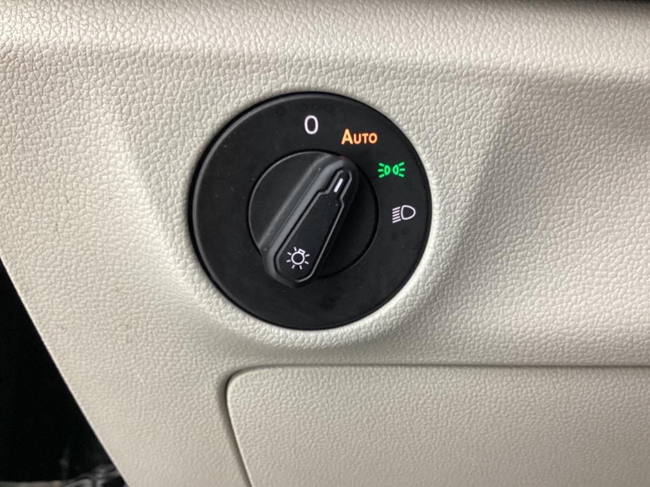 Volkswagen Jetta R-Line Auto w/SULEV 2020