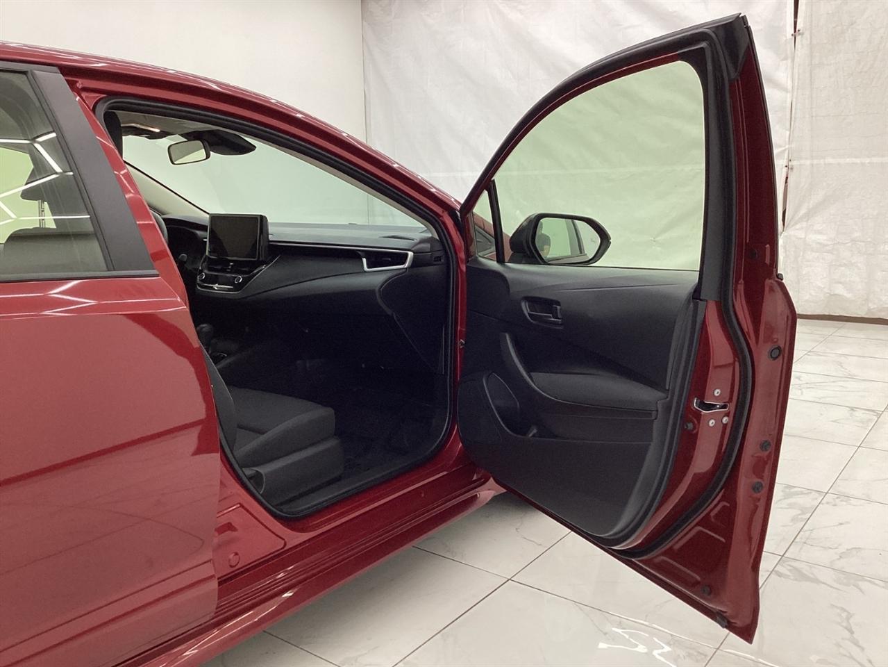 Toyota Corolla Hybrid LE FWD (Natl) 2023