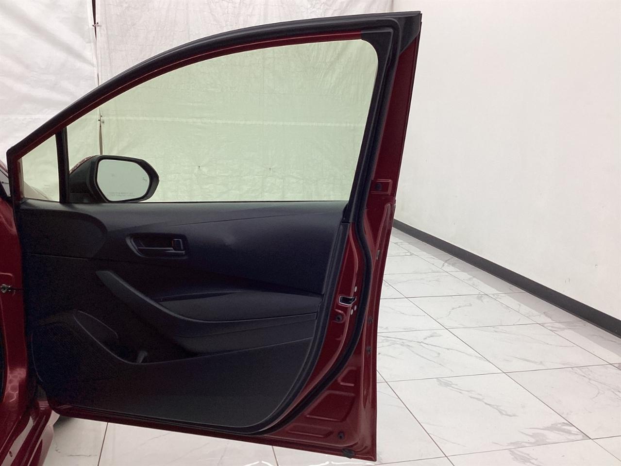 Toyota Corolla Hybrid LE FWD (Natl) 2023